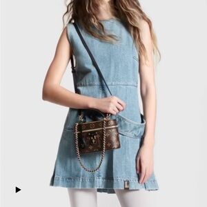 Louis Vuitton Vanity chain pouch
